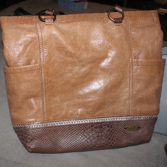 Purse Bundle ~ 23 bags and wallets ~ Coach, MK, Fossil, Marc Jacobs and more - Picture 8 of 16